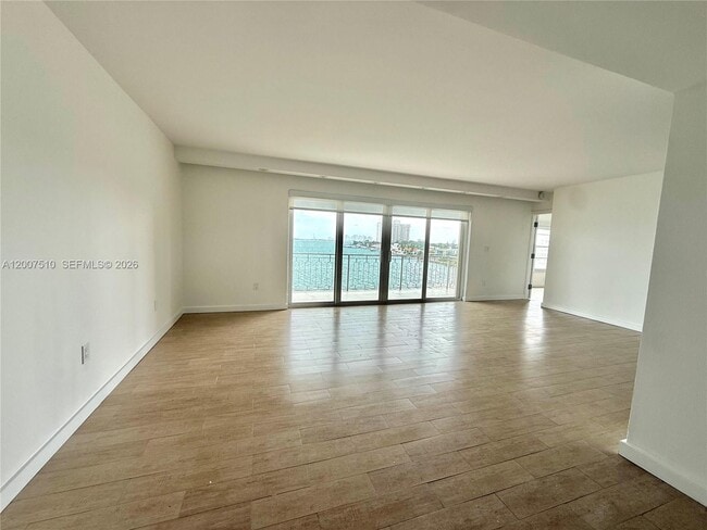Photo - 11111 Biscayne Blvd Unit 6C