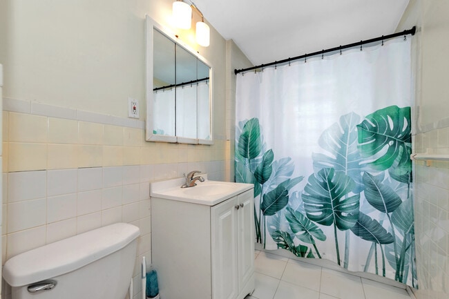 Photo - 299 Alewife Brook Pky Unidad 2