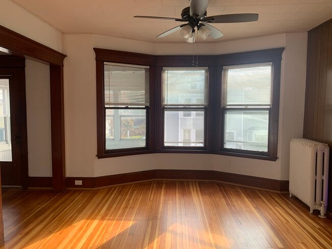 Photo - 1481 3rd St Unit Apt B