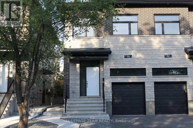 Photo - 155 Longpré St