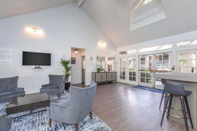 Photo - Oak Tree Court Apartment Homes