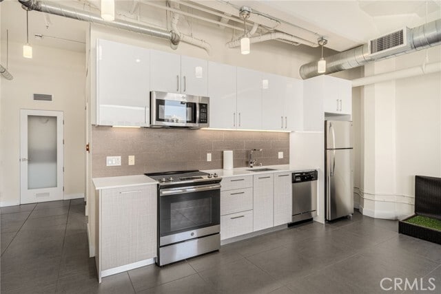 Building Photo - 939 S Broadway Unit 1001