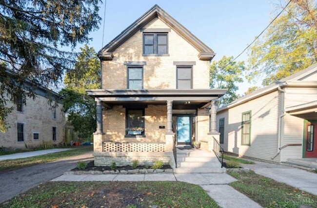 Building Photo - 4667 Hamilton Ave Unit HOUSE