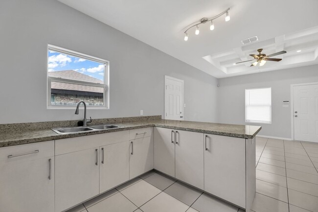 Photo - 3811 Paola St