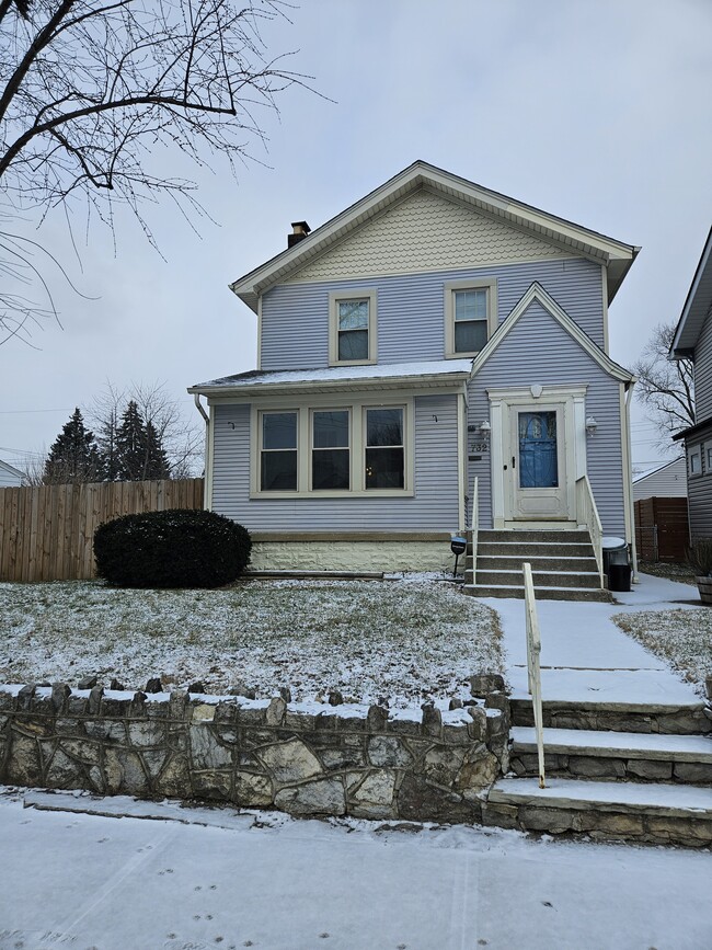 Photo - 732 E Mithoff St