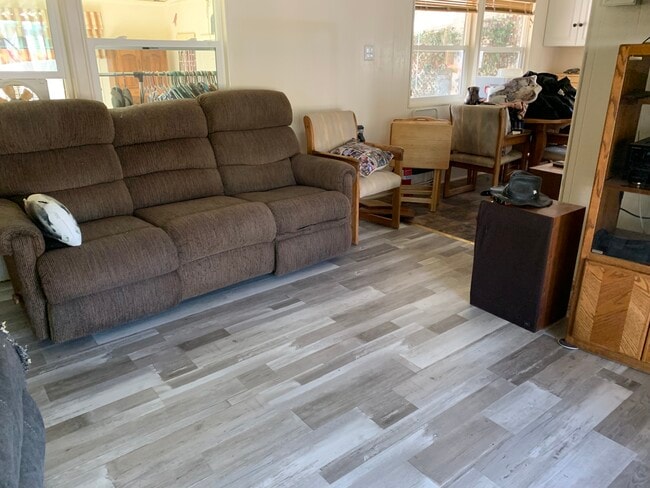 Building Photo - 10195 Manzanita Trail