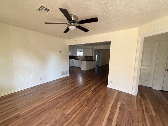 Photo - 1413 NW Andrews Ave