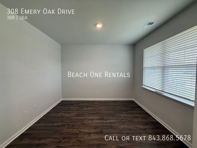Photo - 308 Emery Oak Dr