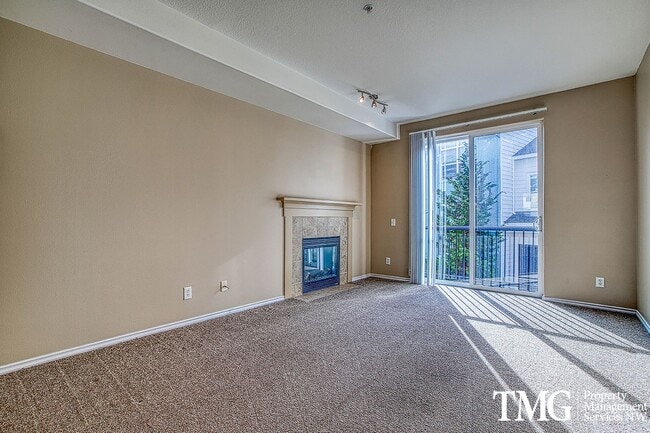 Photo - Bright & Open Living in Tanasbourne Tech Corridor Unit 213