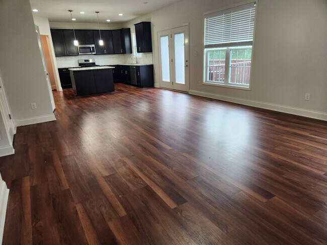 Photo - 16613 Rockcrest View Ln