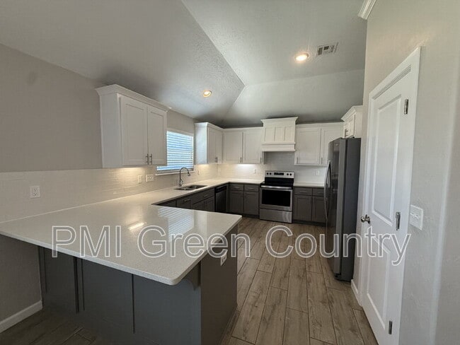 Photo - 21025 E 40th Pl S