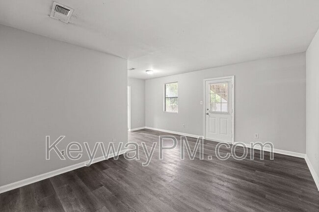 Photo - 1916 Richmond Ave Unit A