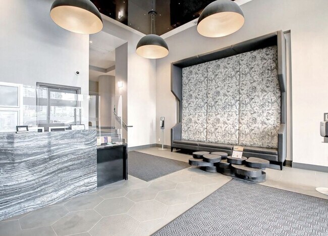 Photo - Beautiful Executive 1 Bedroom/1 Bathroom C... Unit 1205