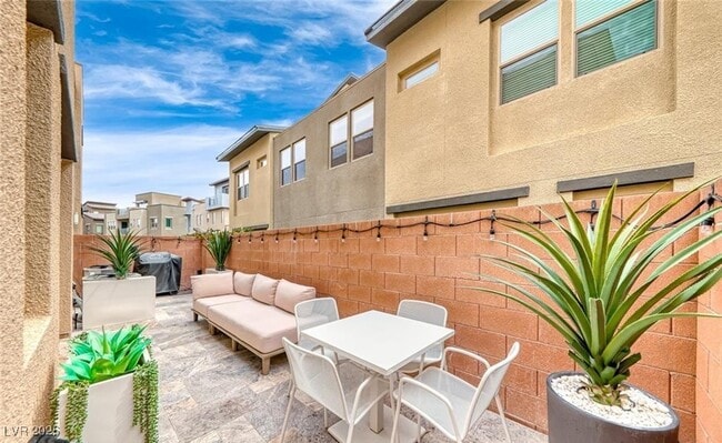 Photo - 11287 Gravitation Dr