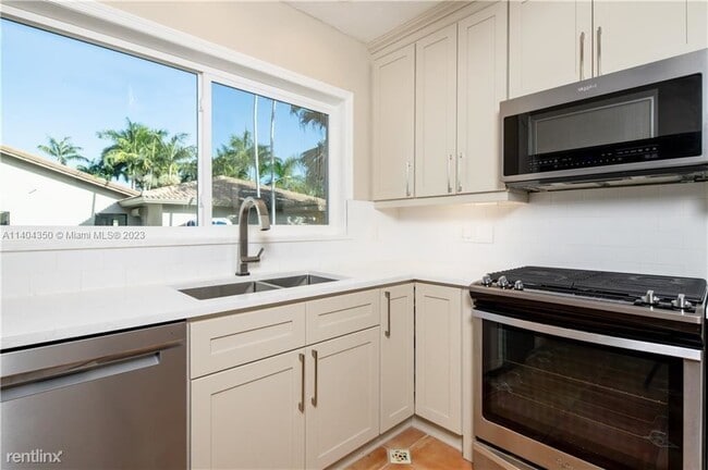 3 br, 2 bath House - 1345 Jefferson St # 0 - 3 br, 2 bath House - 1345 Jefferson St # 0