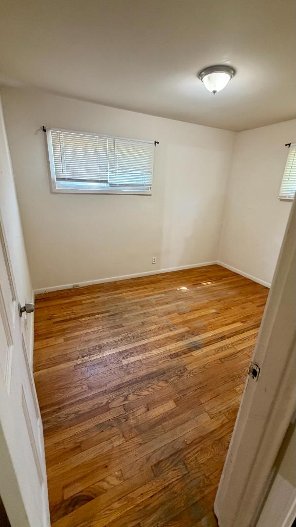 Photo - 5614 Sanborn Dr