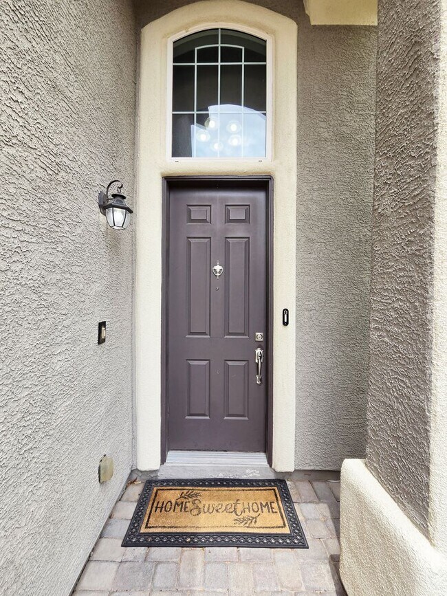 Photo - Spacious 3 Bed + Loft & Den with Soaring Ceilings