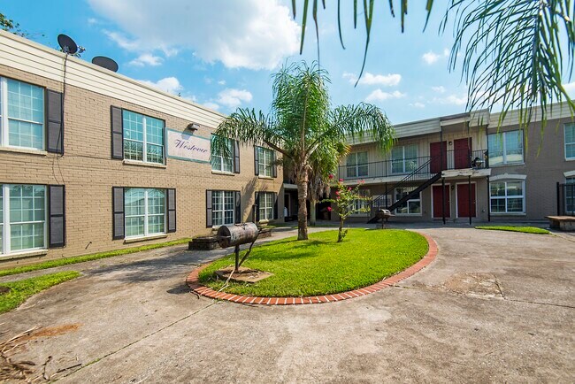 Photo - 6810 Westover St Unit 9