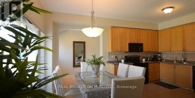 Photo - 26 Coyote Way