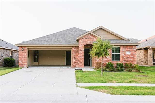 Photo - 1037 Sewell Dr House