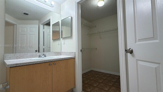 5016 Lantana Rd Unit 1201