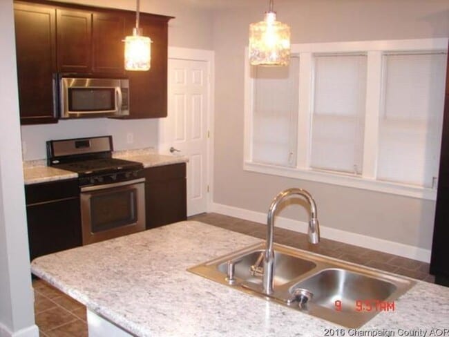 Photo - Large 3bed/2bath with full basement