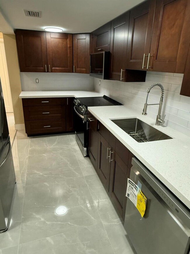 Photo - 2336 NW 35th St