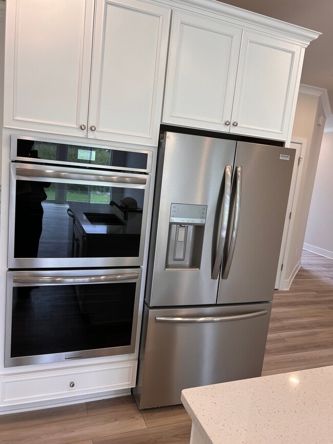 Photo - 2136 Winterberry Ln