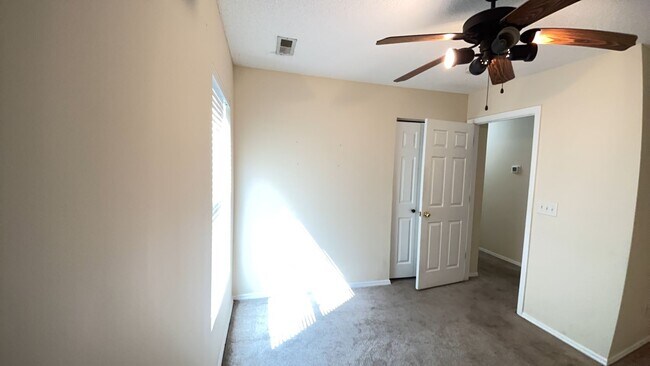 Photo - 3 bedroom/2 bath home in Bellegrove