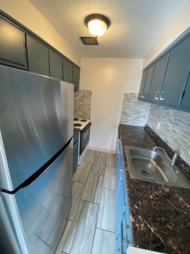 Photo - 14567 Madison Ave