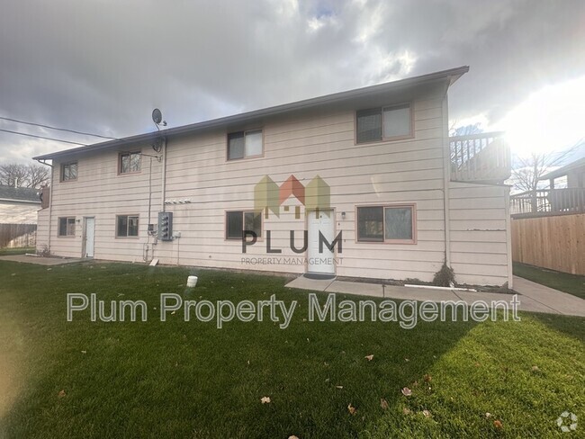 Building Photo - 2340 Fairview Ave Unit #3 Rental