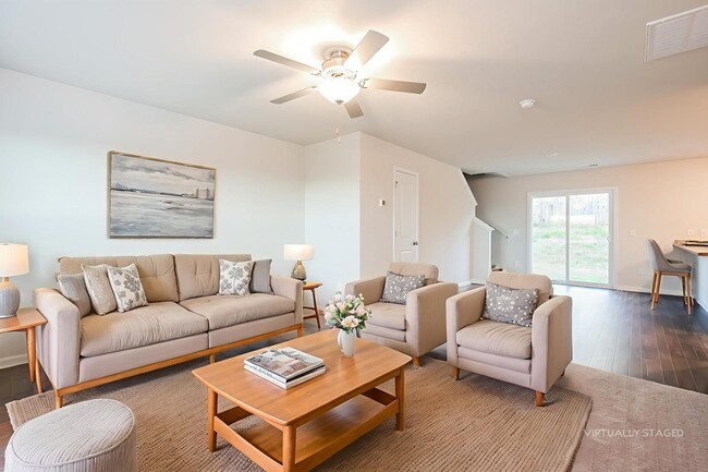 Photo - 2135 Southlea Dr