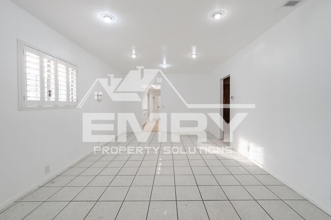 Photo - 6221 Fishburn Ave Unit 1