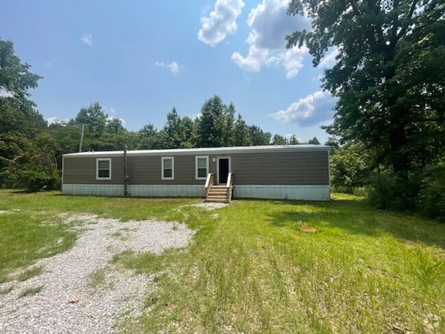 Building Photo - Renovated 3 Bedroom 2 Bath Trailer for Rent! Rental