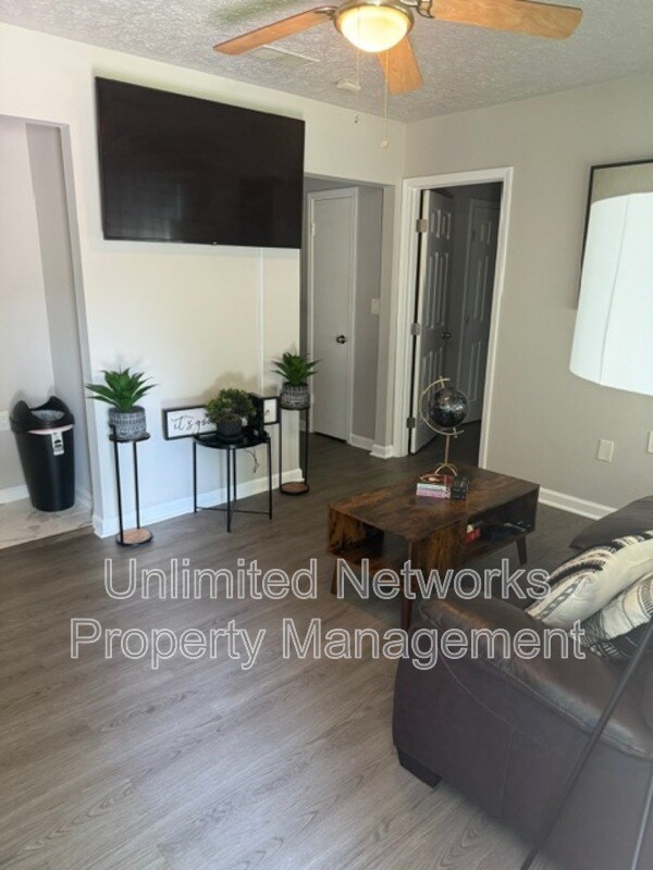 151 Lawton St SW