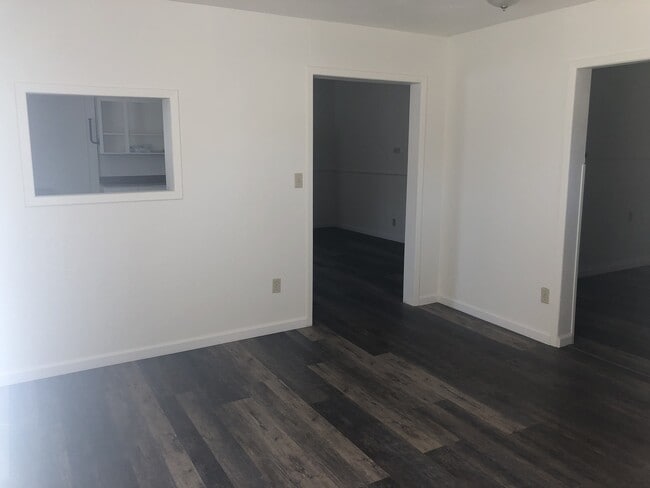 Photo - House with fenced backyard!