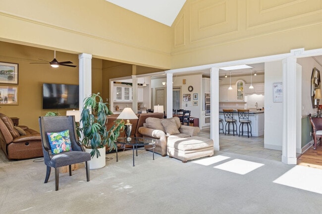 Photo - 36 Gloucester Rd Unit ID1387176P