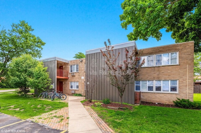 Building Photo - 227 Uteg St Unit 2