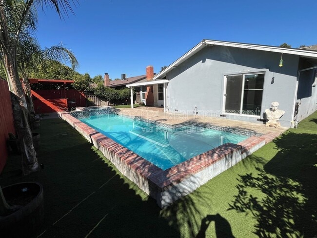 Photo - 1130 Aberdeen Ave