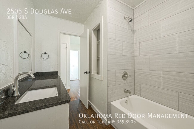 Photo - 2505 S Douglas Ave