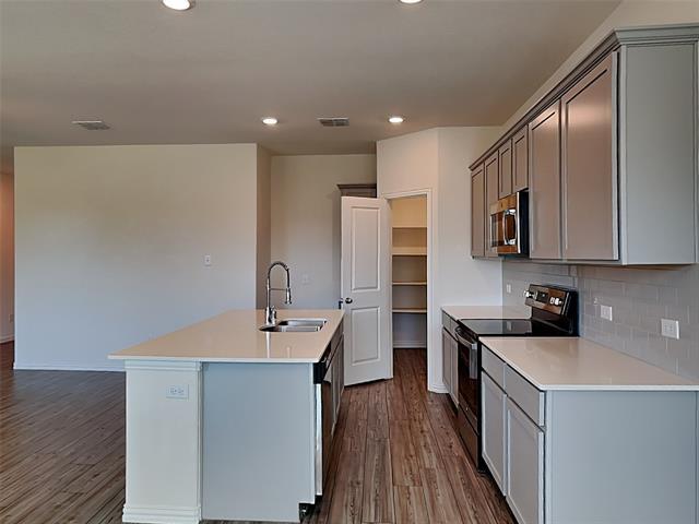 Photo - 4925 Woodloch Dr