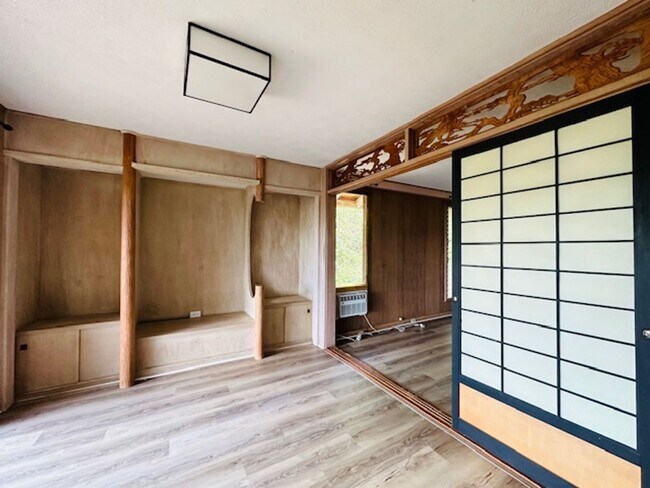 Photo - Spacious 3 Bedroom, 2 Bathroom House