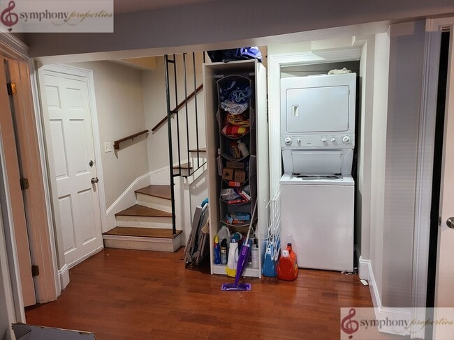 Photo - NO BROKER FEE!!!   MISSION HILL 5 BED/2 BATH WITH IN-UNIT LAUNDRY!!