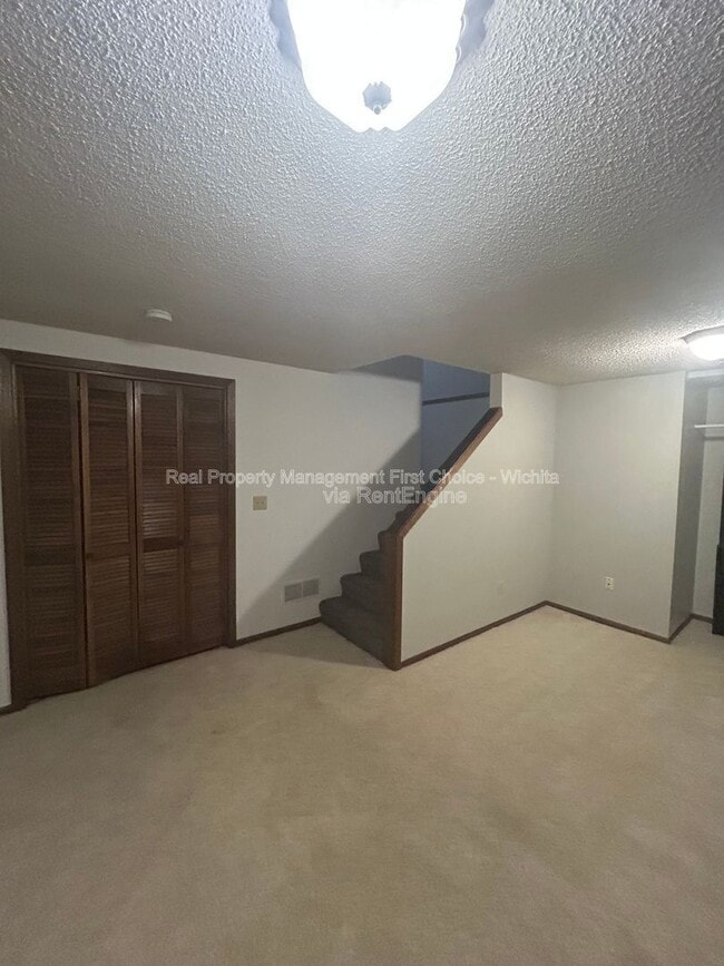 Photo - 2405 S Capri St