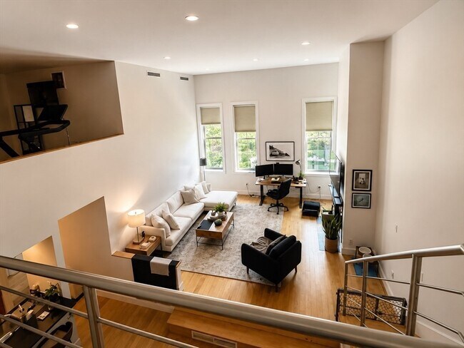 Photo - 201 Newbury St Unit 203