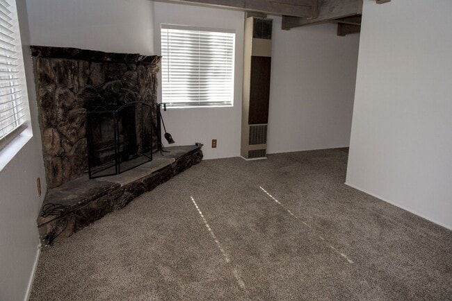 Photo - 2 Bedroom 1.5 Bathroom by Alpine Slide