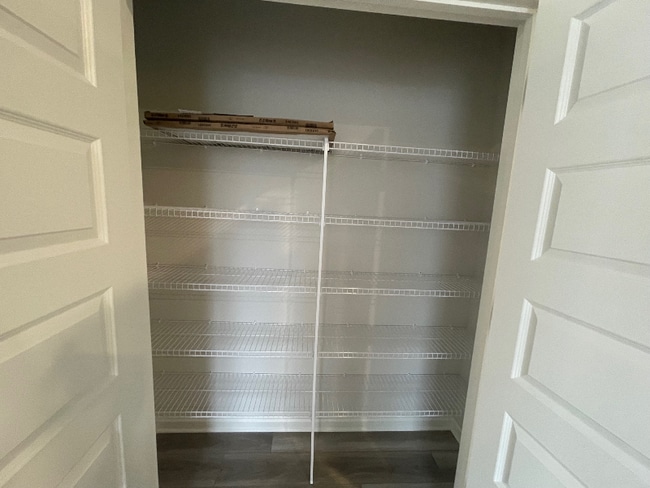 Photo - 1715 Manuka Ln