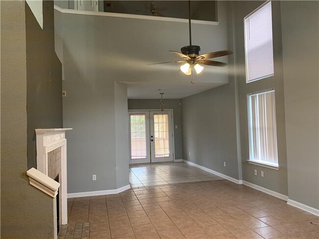 Photo - 2302 Tracey Ann Ln