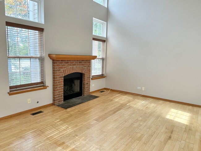 Photo - 2955 Belle Ln