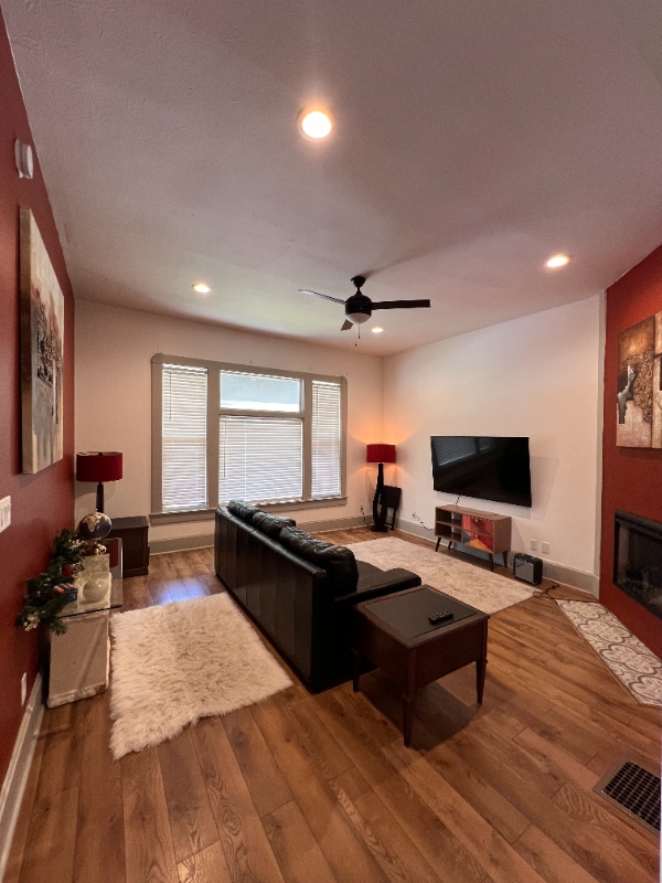 Photo - 36 S Dearborn St